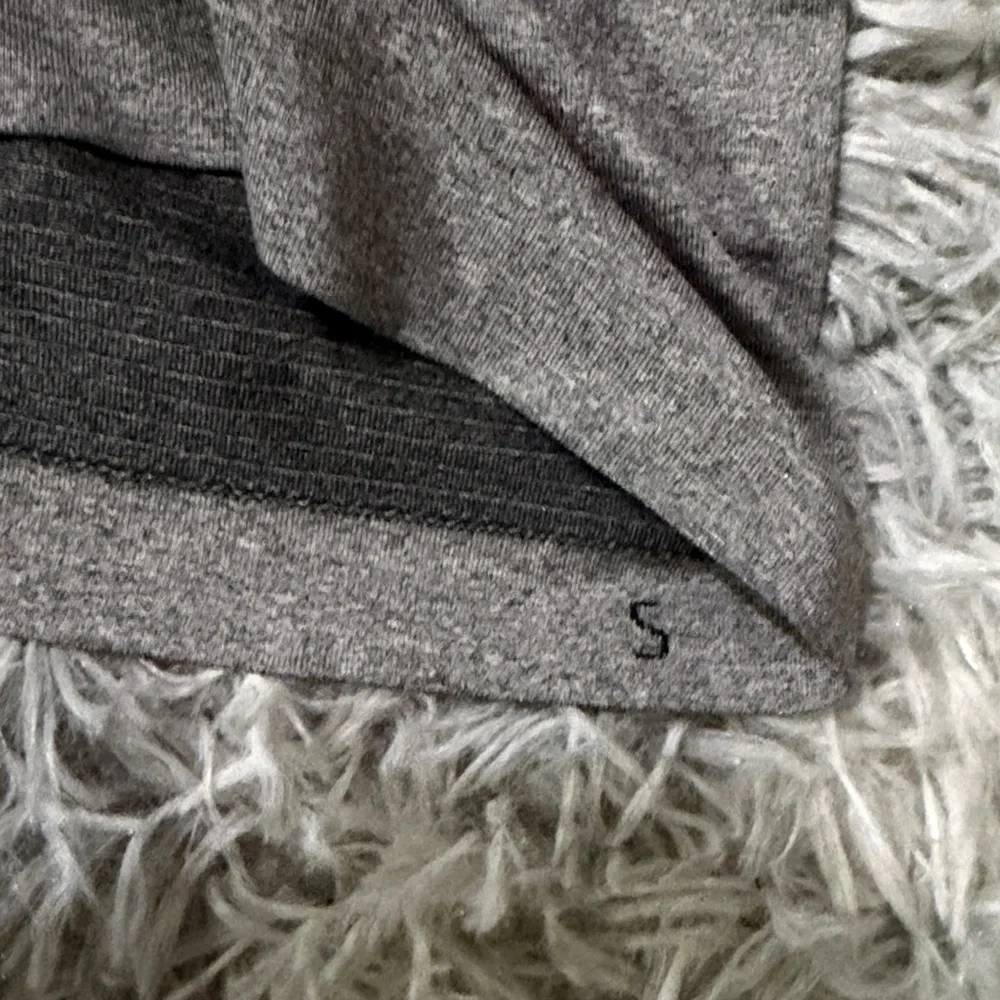 Lululemon shirt small used long sleeve gray